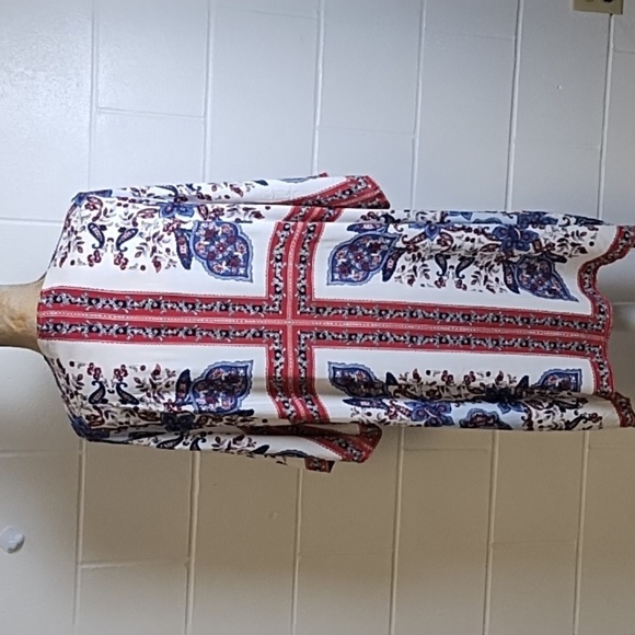 Maurices Print Open front Flowy Cardigan Cruise Coverup Side Slits - Picture 4 of 12